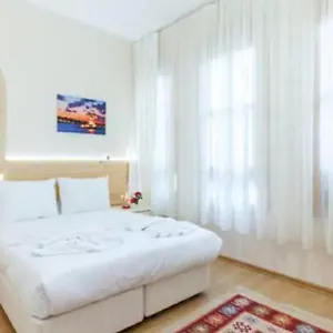 5* Apartahotel Otantik
