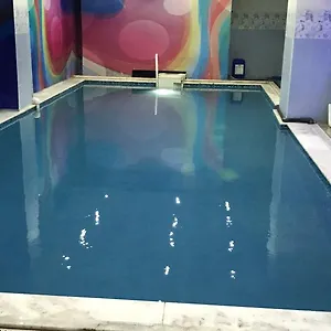4* Hotel Golden Hill