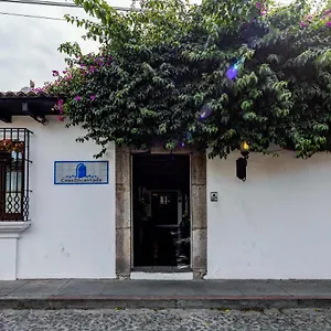 casa-encantada.guatemalaantiguahotels.com/